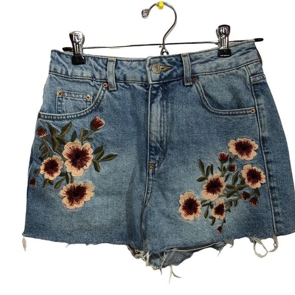 Topshop Pants - Topshop Moto Mom Floral Embroidered Denim Shorts